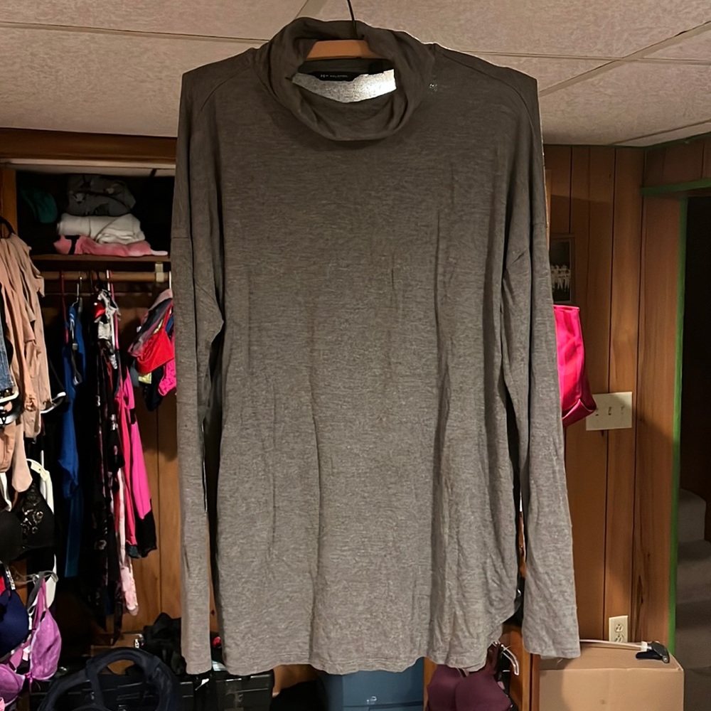 Halston long sleeve cowl neck lightweight top